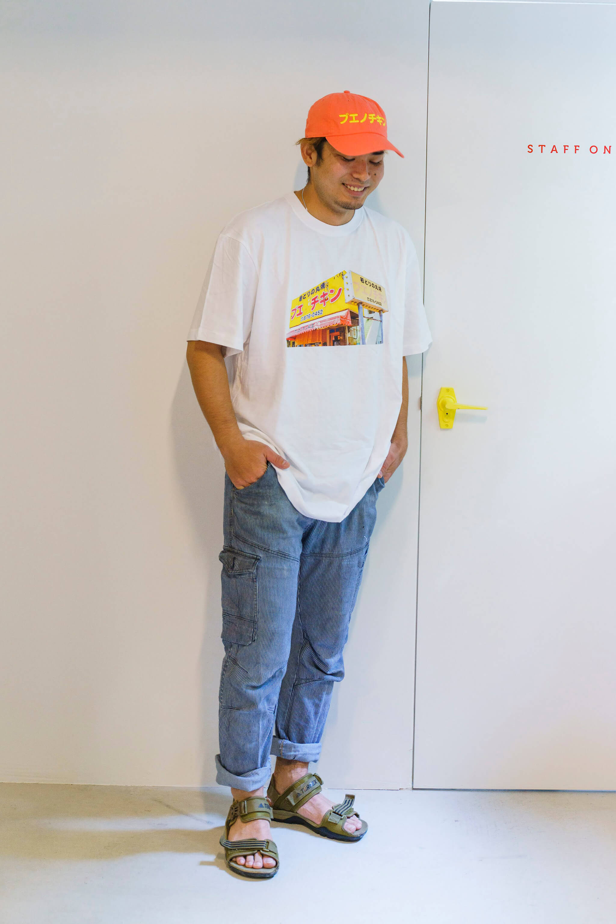 ブエ●チキンTシャツ(メール便対応)